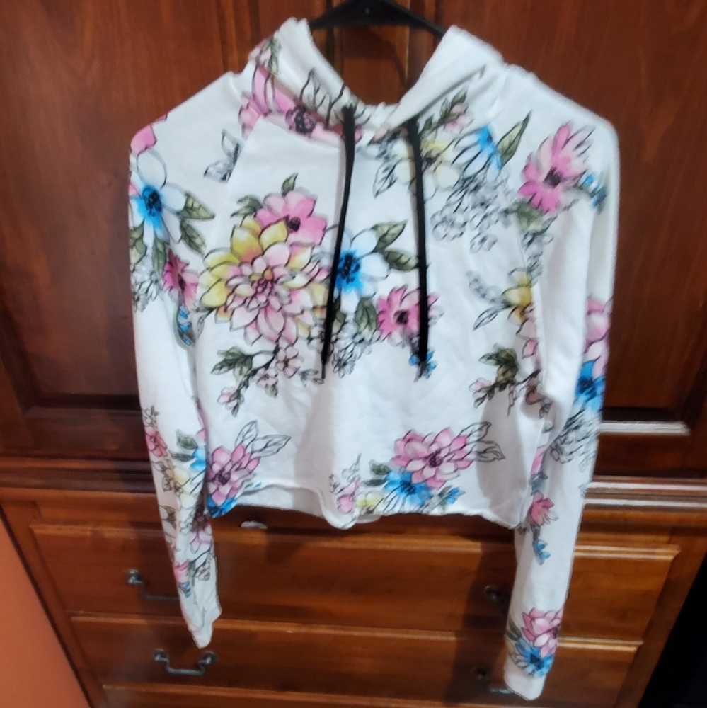 Floral cropped hoodie